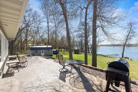 1642 Scenic Hideaway Lane NE Elysian MN 56028