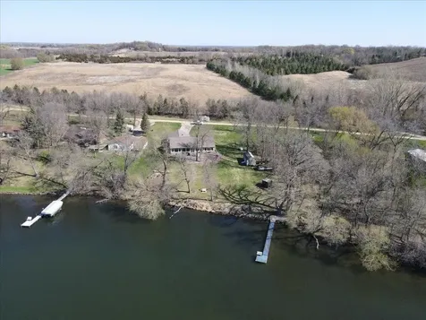 1642 Scenic Hideaway Lane NE Elysian MN 56028