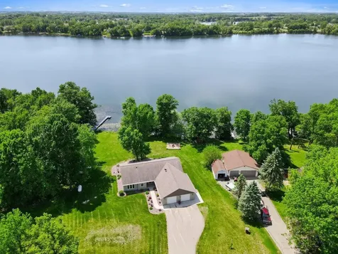1642 Scenic Hideaway Lane NE Elysian MN 56028