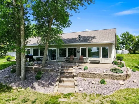 1642 Scenic Hideaway Lane NE Elysian MN 56028