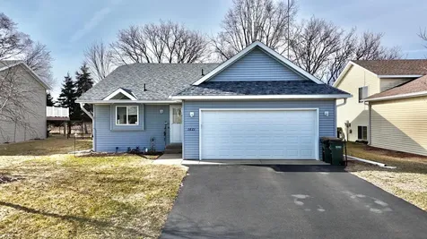 1621 Forest Glen Circle Saint Augusta MN 56301