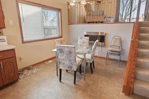 1621 Forest Glen Circle Saint Augusta MN 56301