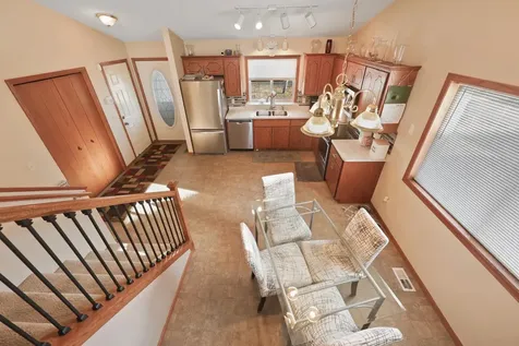 1621 Forest Glen Circle Saint Augusta MN 56301