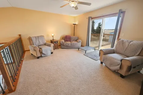 1621 Forest Glen Circle Saint Augusta MN 56301
