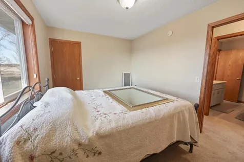 1621 Forest Glen Circle Saint Augusta MN 56301