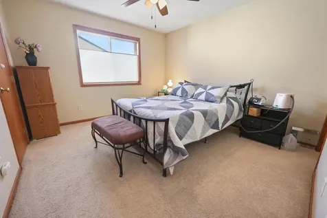 1621 Forest Glen Circle Saint Augusta MN 56301