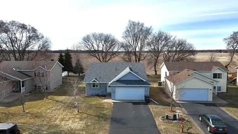 1621 Forest Glen Circle Saint Augusta MN 56301