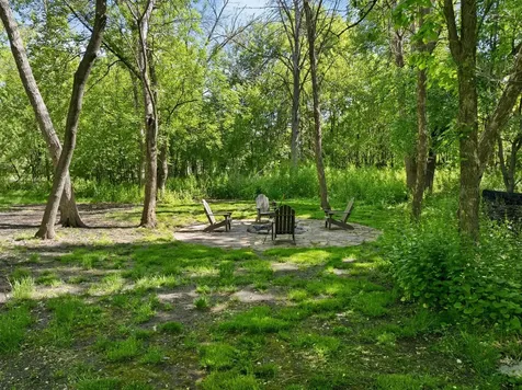 2050 Oakwood Ridge Chanhassen MN 55317
