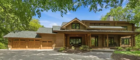 2050 Oakwood Ridge Chanhassen MN 55317