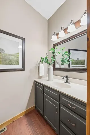 2050 Oakwood Ridge Chanhassen MN 55317