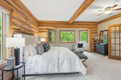 2050 Oakwood Ridge Chanhassen MN 55317