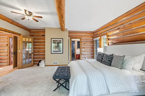 2050 Oakwood Ridge Chanhassen MN 55317
