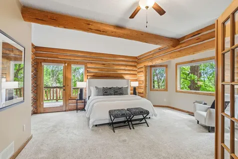2050 Oakwood Ridge Chanhassen MN 55317
