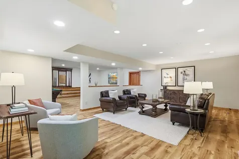 2050 Oakwood Ridge Chanhassen MN 55317