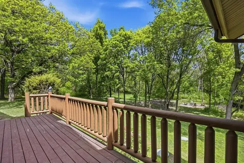 2050 Oakwood Ridge Chanhassen MN 55317