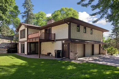 1815 Noble Drive N Golden Valley MN 55422
