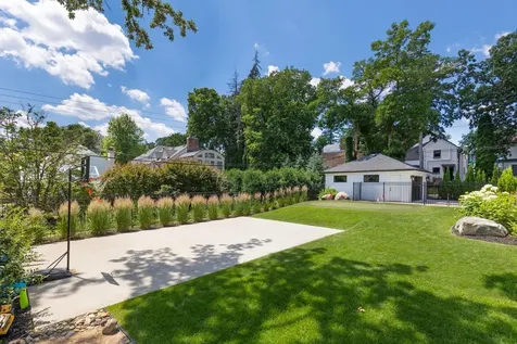 4889 E Lake Harriet Parkway Minneapolis MN 55419