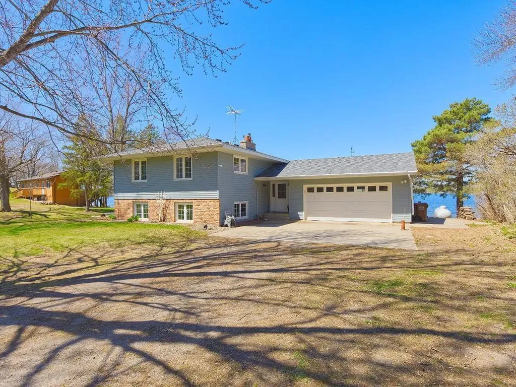 2391 Kimball Avenue NW Annandale MN 55302