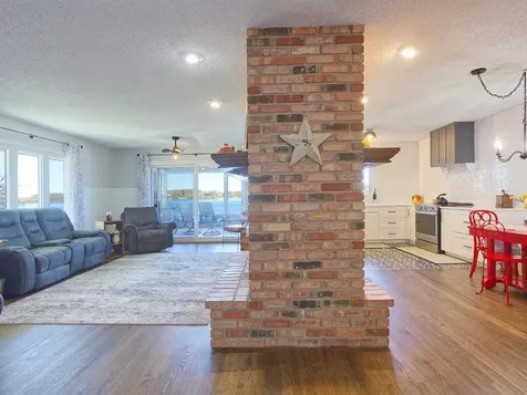 2391 Kimball Avenue NW Annandale MN 55302