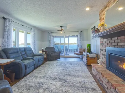 2391 Kimball Avenue NW Annandale MN 55302