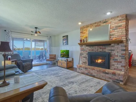 2391 Kimball Avenue NW Annandale MN 55302