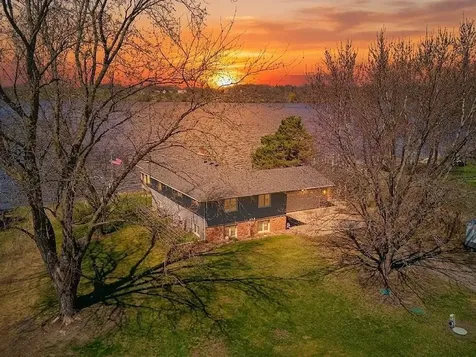 2391 Kimball Avenue NW Annandale MN 55302