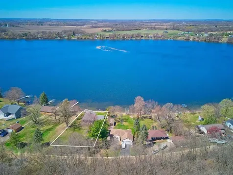 2391 Kimball Avenue NW Annandale MN 55302