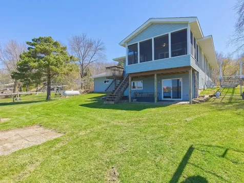 2391 Kimball Avenue NW Annandale MN 55302