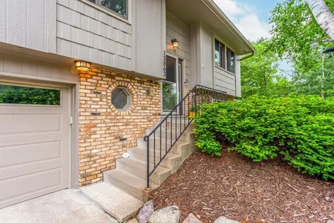 13863 62nd Avenue N Maple Grove MN 55311