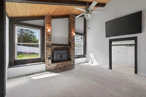 8581 County Road 39 NE Monticello MN 55362