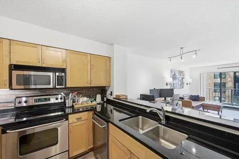 401 1st Street S Minneapolis MN 55401