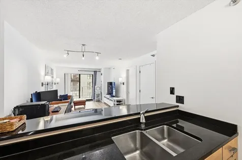 401 1st Street S Minneapolis MN 55401