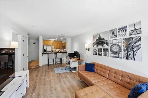 401 1st Street S Minneapolis MN 55401