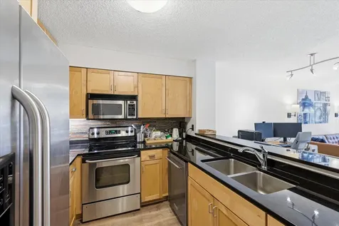 401 1st Street S Minneapolis MN 55401