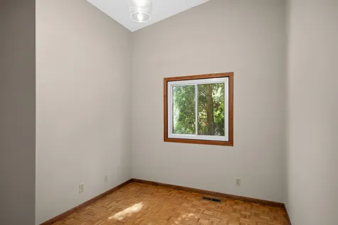 132 W Eagle Lake Drive Maple Grove MN 55369