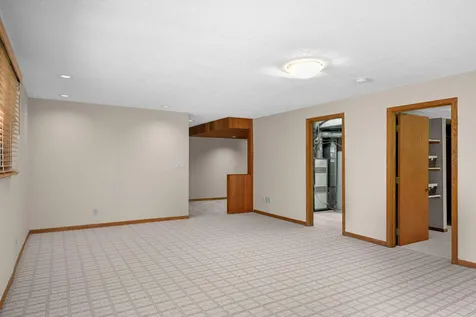 132 W Eagle Lake Drive Maple Grove MN 55369