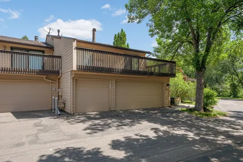132 W Eagle Lake Drive Maple Grove MN 55369