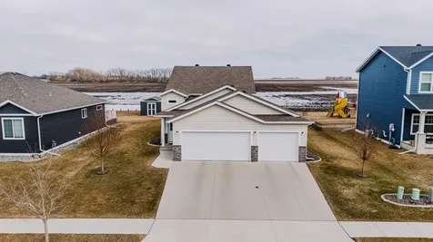 1702 42nd Street S Moorhead MN 56560