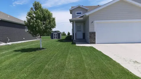 1702 42nd Street S Moorhead MN 56560