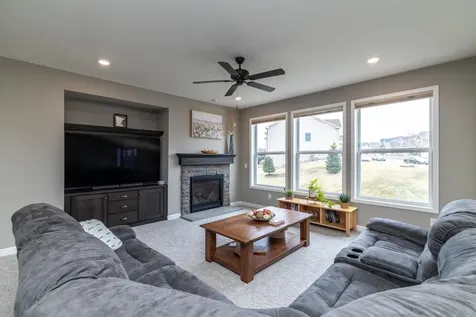 6598 Alverno Lane Inver Grove Heights MN 55077