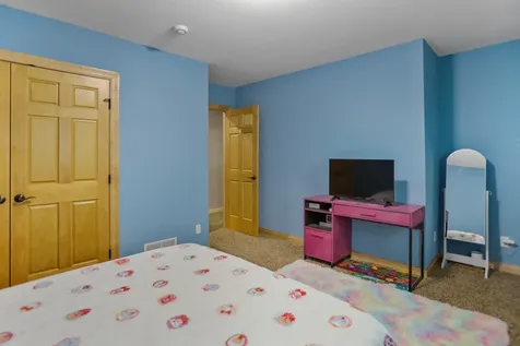 1929 Woodcrest Drive NE Owatonna MN 55060