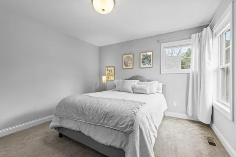 6105 Pine Grove Road Edina MN 55436