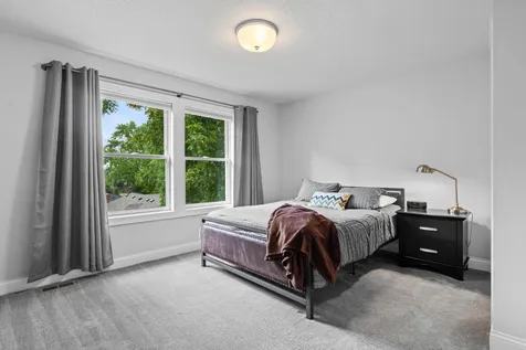 6105 Pine Grove Road Edina MN 55436
