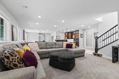 6105 Pine Grove Road Edina MN 55436