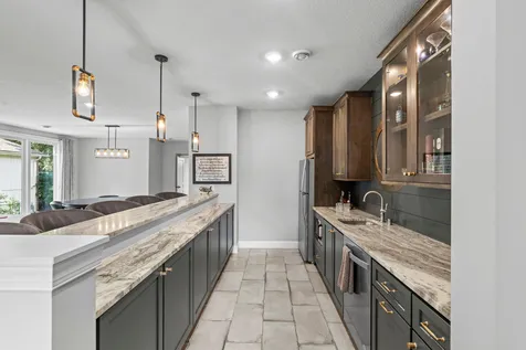 6105 Pine Grove Road Edina MN 55436