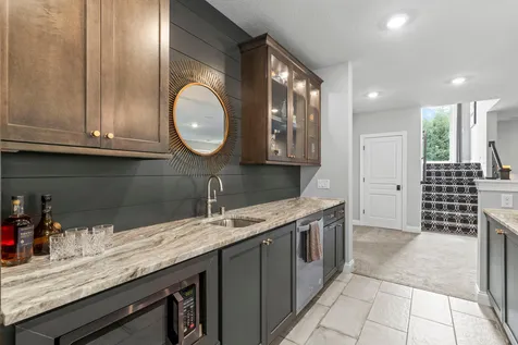 6105 Pine Grove Road Edina MN 55436