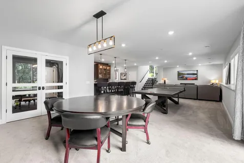 6105 Pine Grove Road Edina MN 55436