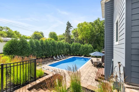 6105 Pine Grove Road Edina MN 55436