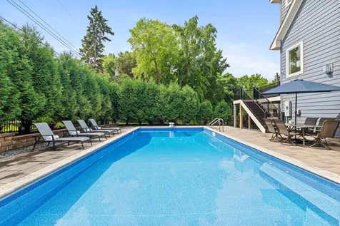 6105 Pine Grove Road Edina MN 55436