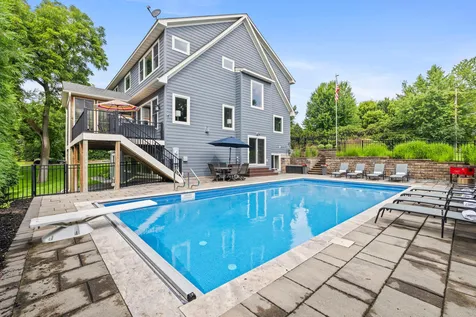 6105 Pine Grove Road Edina MN 55436